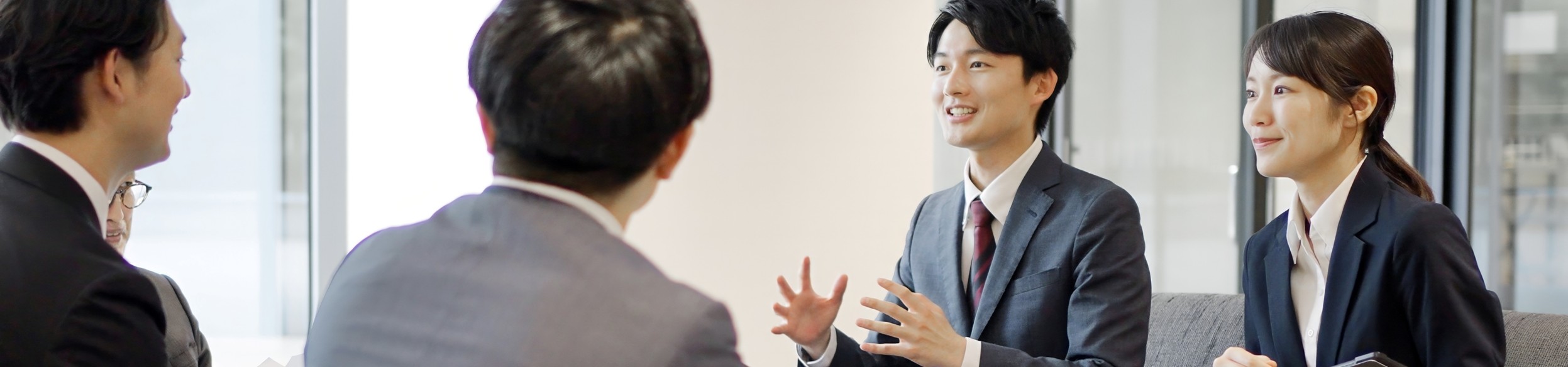 重要決策會議，你敢發表意見帶風向嗎？